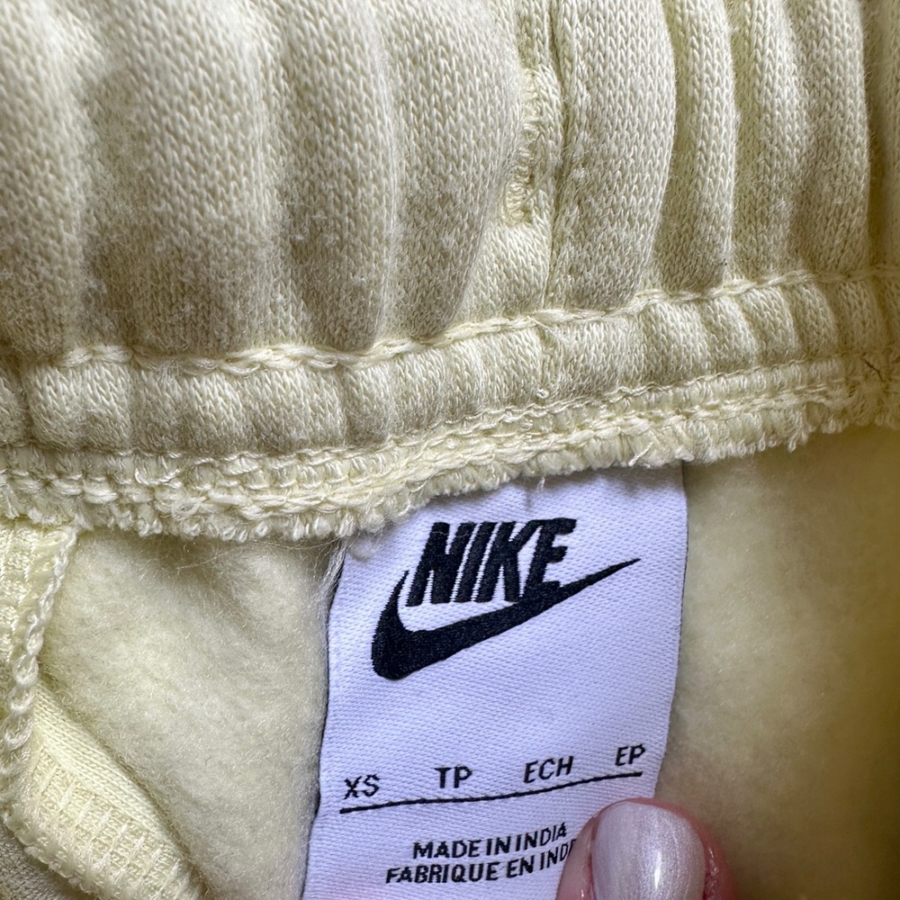 2️⃣✌🏽Nike 💛❤️ PAIRS Fleece Joggers in Green/Yellow and Brick Red - New - Picture 6 of 10